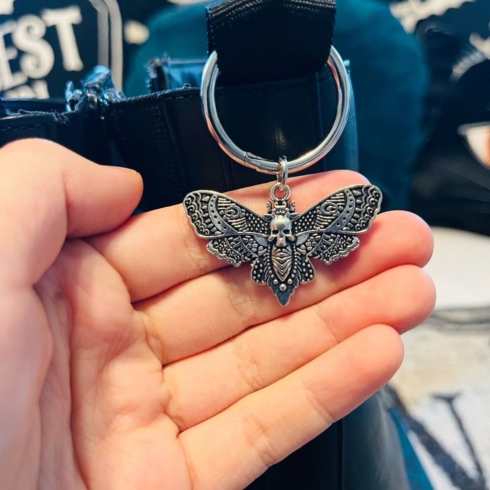 Goth Death Moth Boot Charm, Silver Tone, engraved Detail, Skull, - Picture 2 of 5